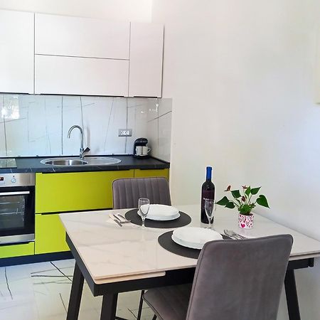 Apartments Nela Pula Exterior photo