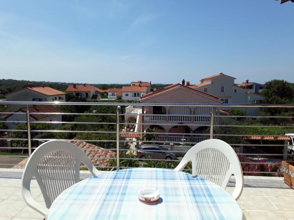 Apartments Nela Pula Exterior photo
